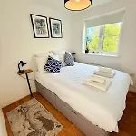 公寓 Filton's 2 Bedroom Flat With Parking Next To Filton College 布里斯托