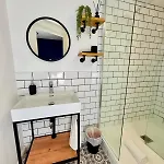 Διαμέρισμα Filton's 2 Bedroom Flat With Parking Next To Filton College