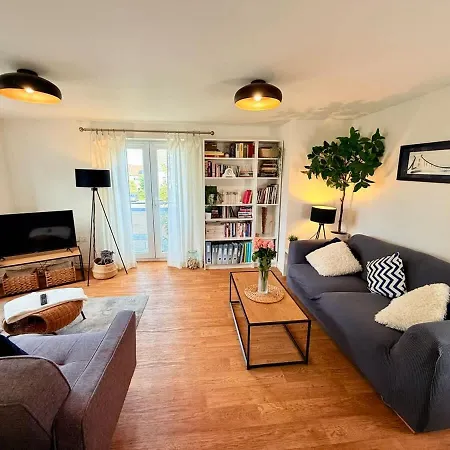 公寓 Filton's 2 Bedroom Flat With Parking Next To Filton College