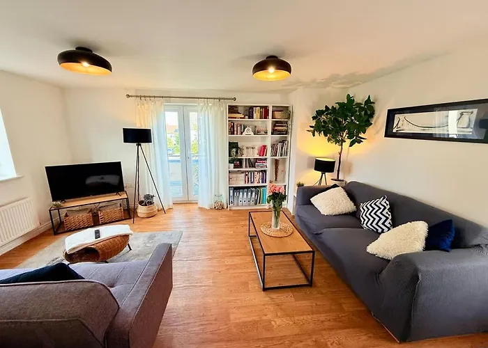 Apartament Filton's 2 Bedroom Flat With Parking Next To Filton College